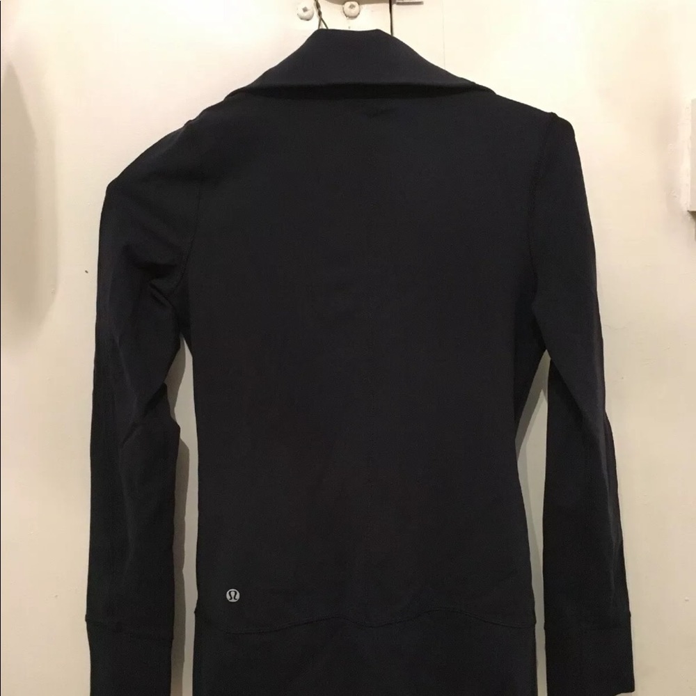 LULULEMON JACKET​​​​​​​ - Picture 2 of 8